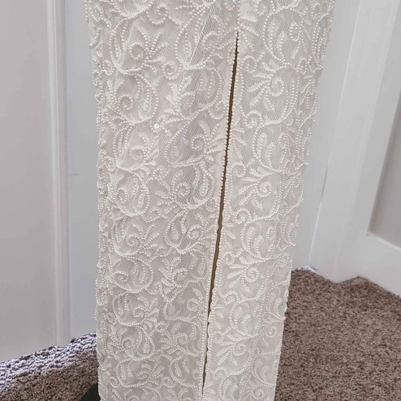 🤍VINTAGE Fully Beaded Ivory Gown🤍 - Picture 5 of 7